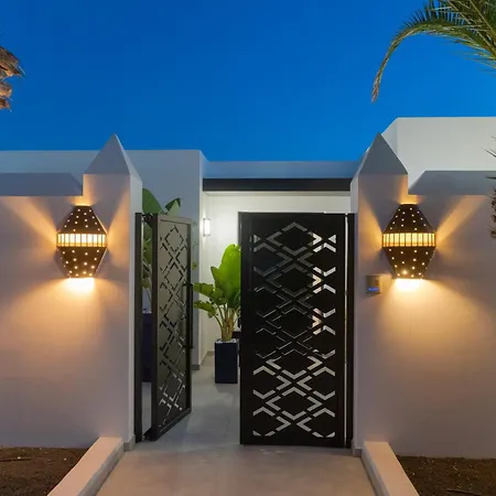 Apartamento Luxury Ocean View Retreat 2bedroom With Jacuzzi Puerto del Carmen (Lanzarote)