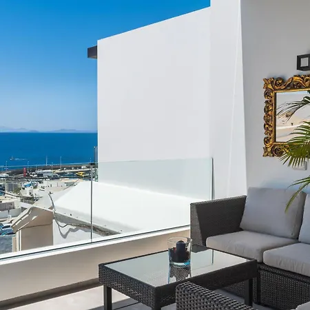 Apartment Luxury Ocean View Retreat 2bedroom With Jacuzzi Puerto del Carmen (Lanzarote)