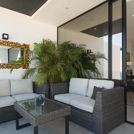 Luxury Ocean View Retreat 2bedroom With Jacuzzi * Puerto del Carmen (Lanzarote)