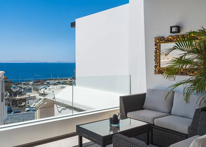 Apartamento Luxury Ocean View Retreat 2bedroom With Jacuzzi Puerto del Carmen (Lanzarote)