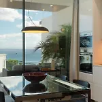 Luxury Ocean View Retreat 2bedroom With Jacuzzi *